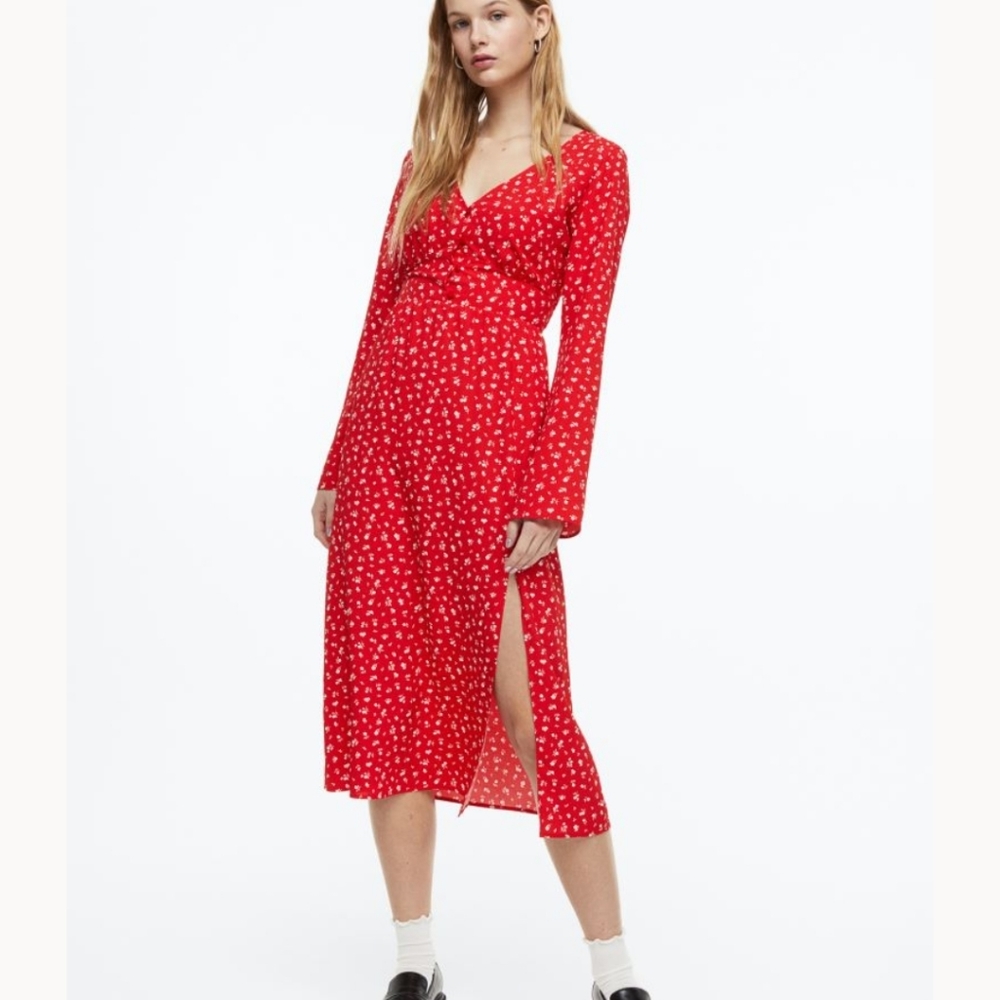 H&M Divided Crepe Dress